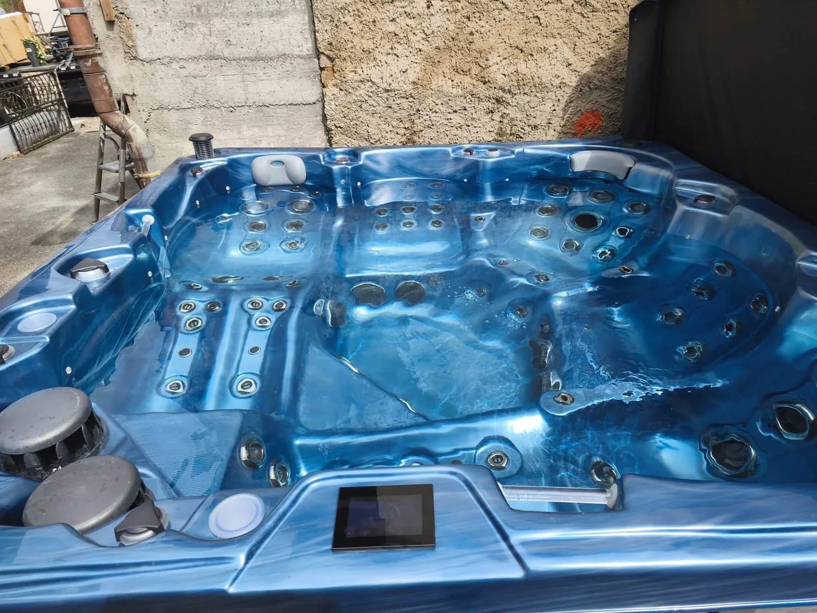 Installation d'un spa Sydney à Waldighoffen, autre vue du chantier