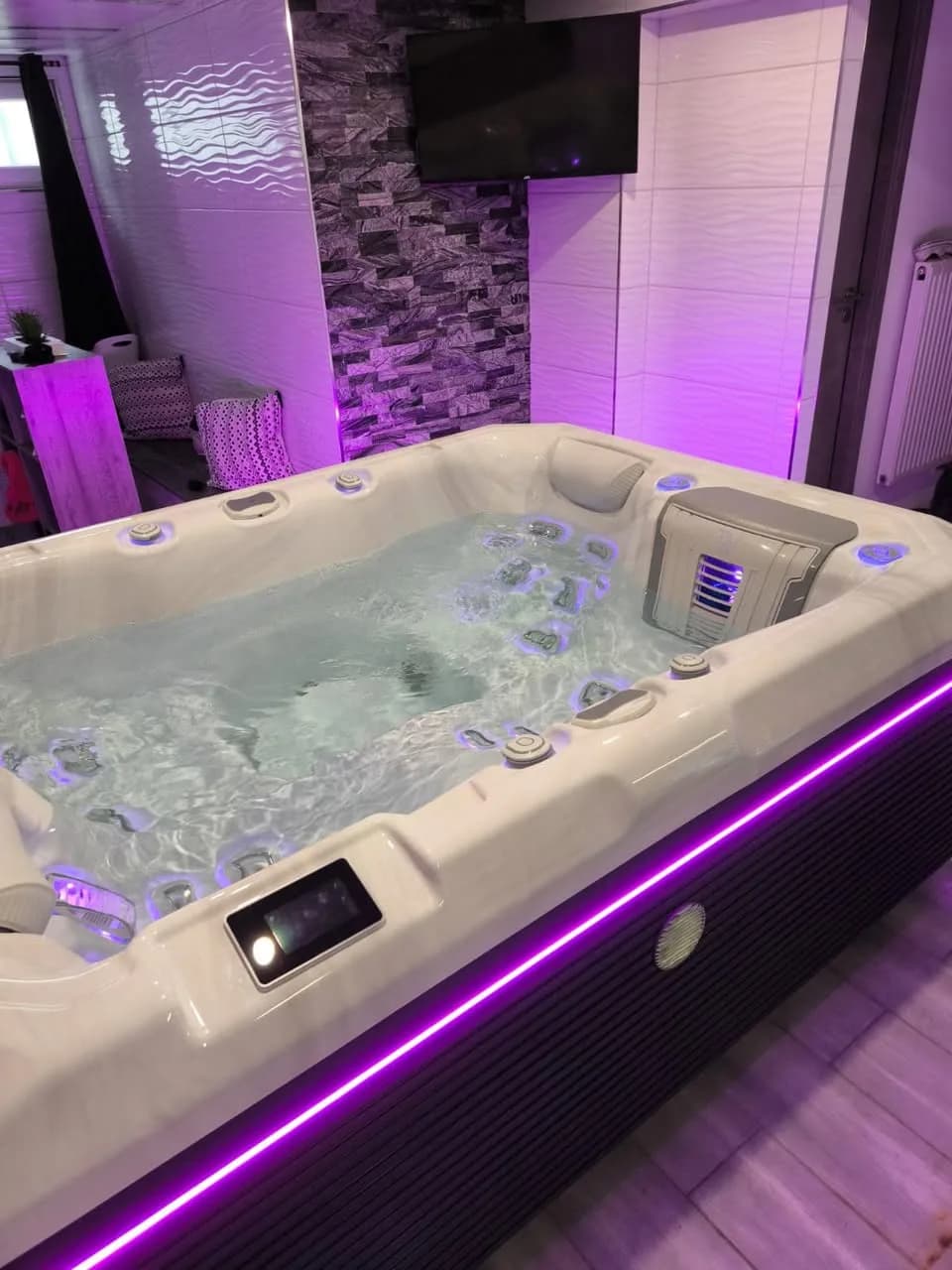 Installation d'un spa Teide à Burnhaupt-le-Bas, autre vue du chantier
