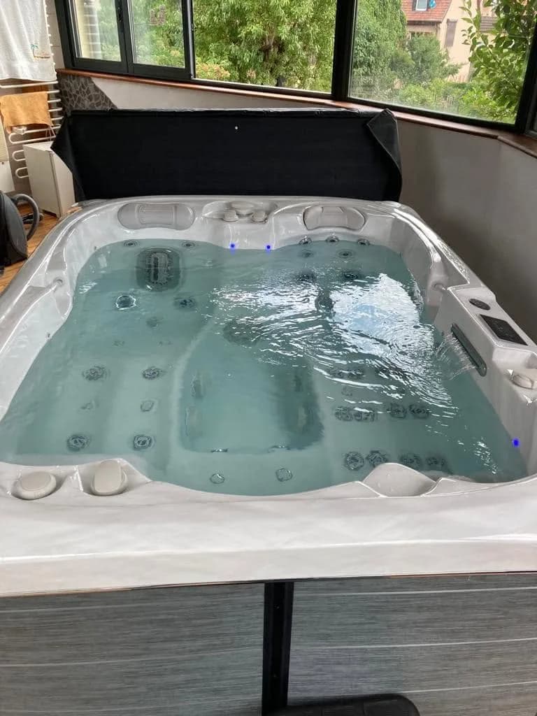 Installation d'un spa Tønsberg à Bennwihr, autre vue du chantier