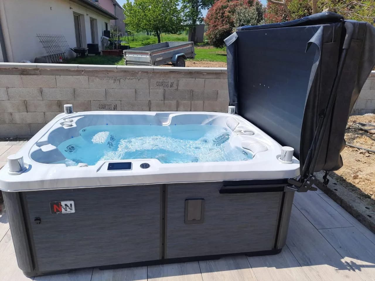 Installation d'un spa Tønsberg Full option à Traubach-le-Bas, autre vue du chantier