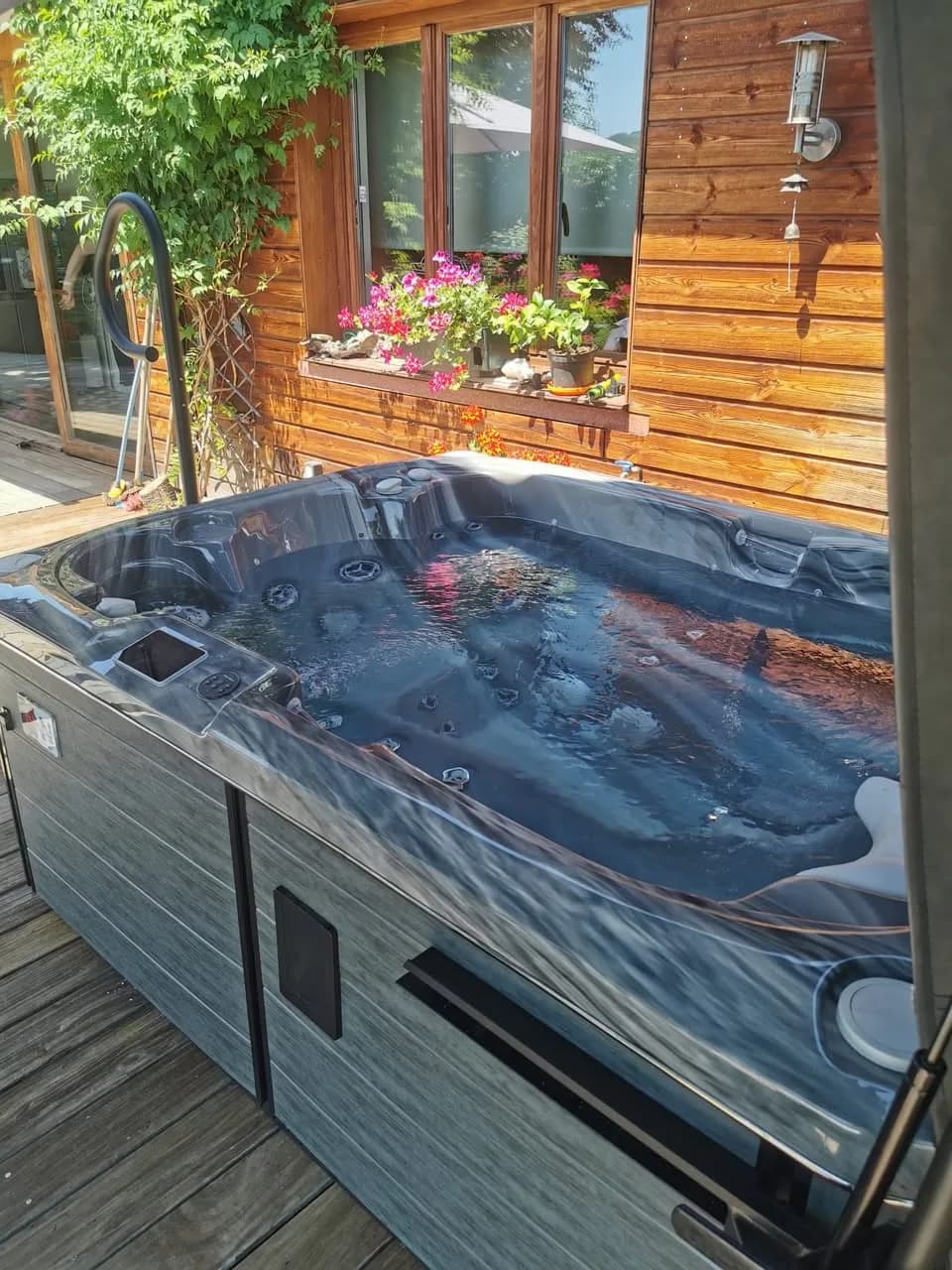 Installation d'un spa Tønsberg à Furchhausen, autre vue du chantier