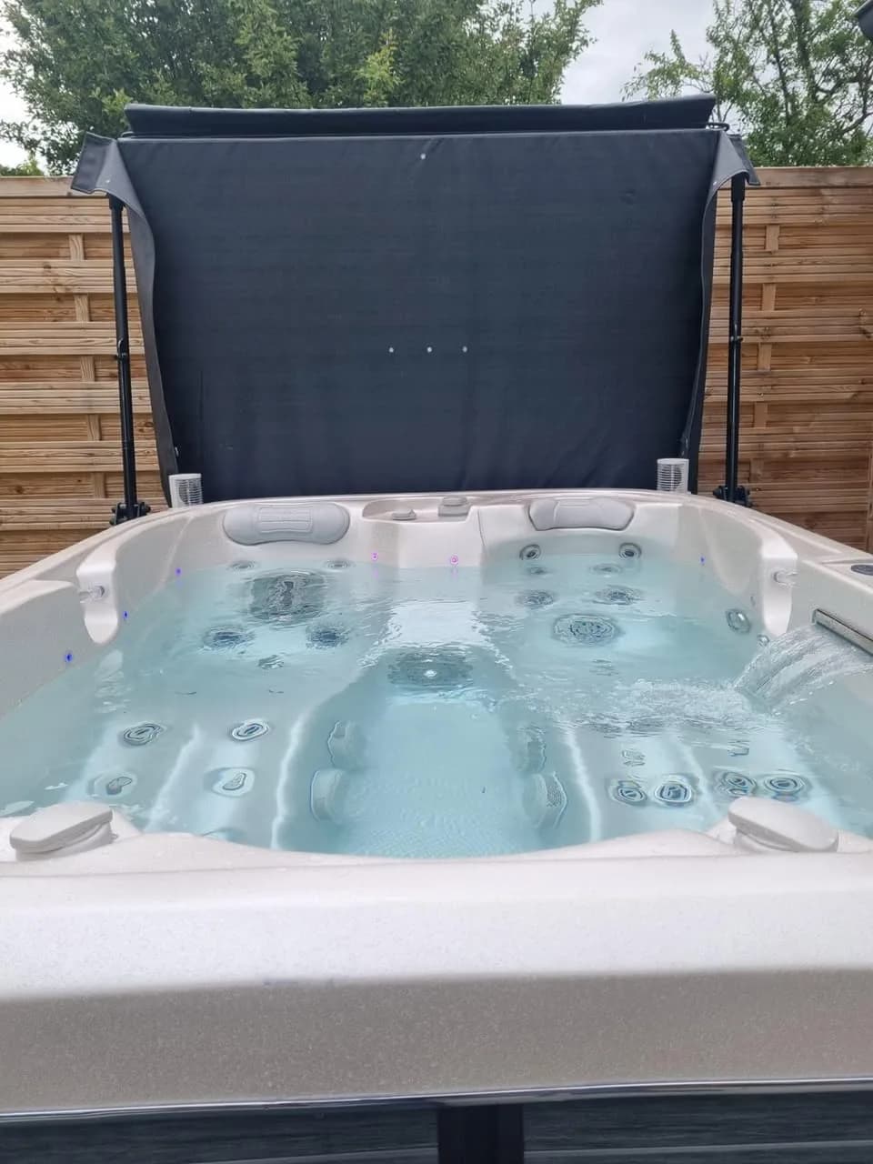 Installation d'un spa Tønsberg à Horbourg-Wihr, autre vue du chantier
