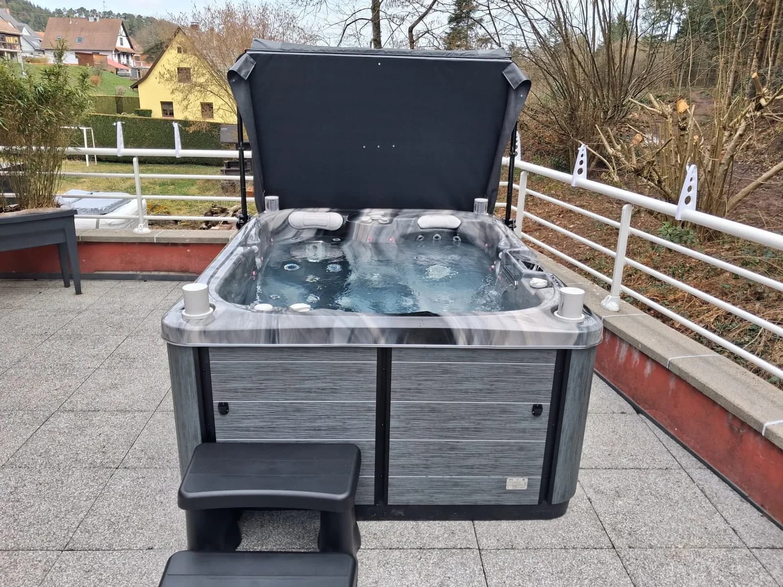Installation d'un spa Tønsberg à Oberhaslach, autre vue du chantier