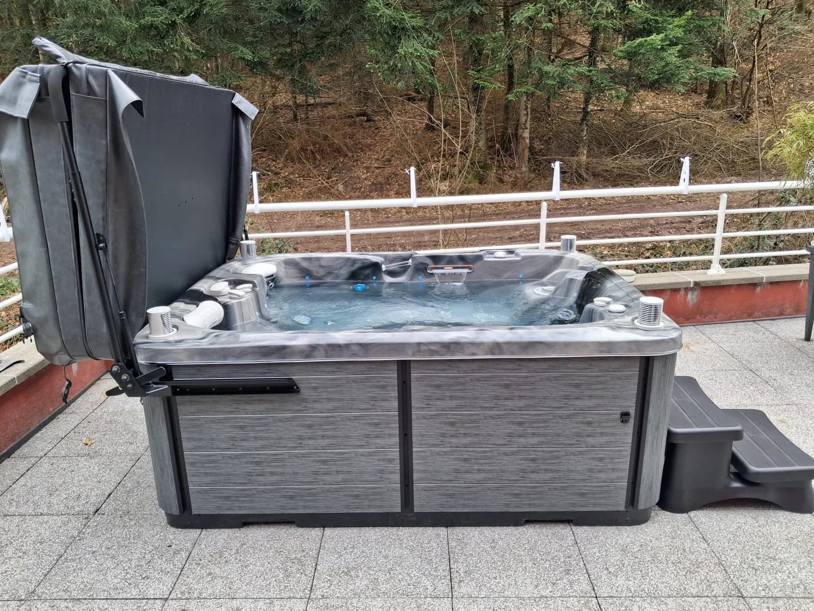 Installation d'un spa Tønsberg à Oberhaslach, autre vue du chantier