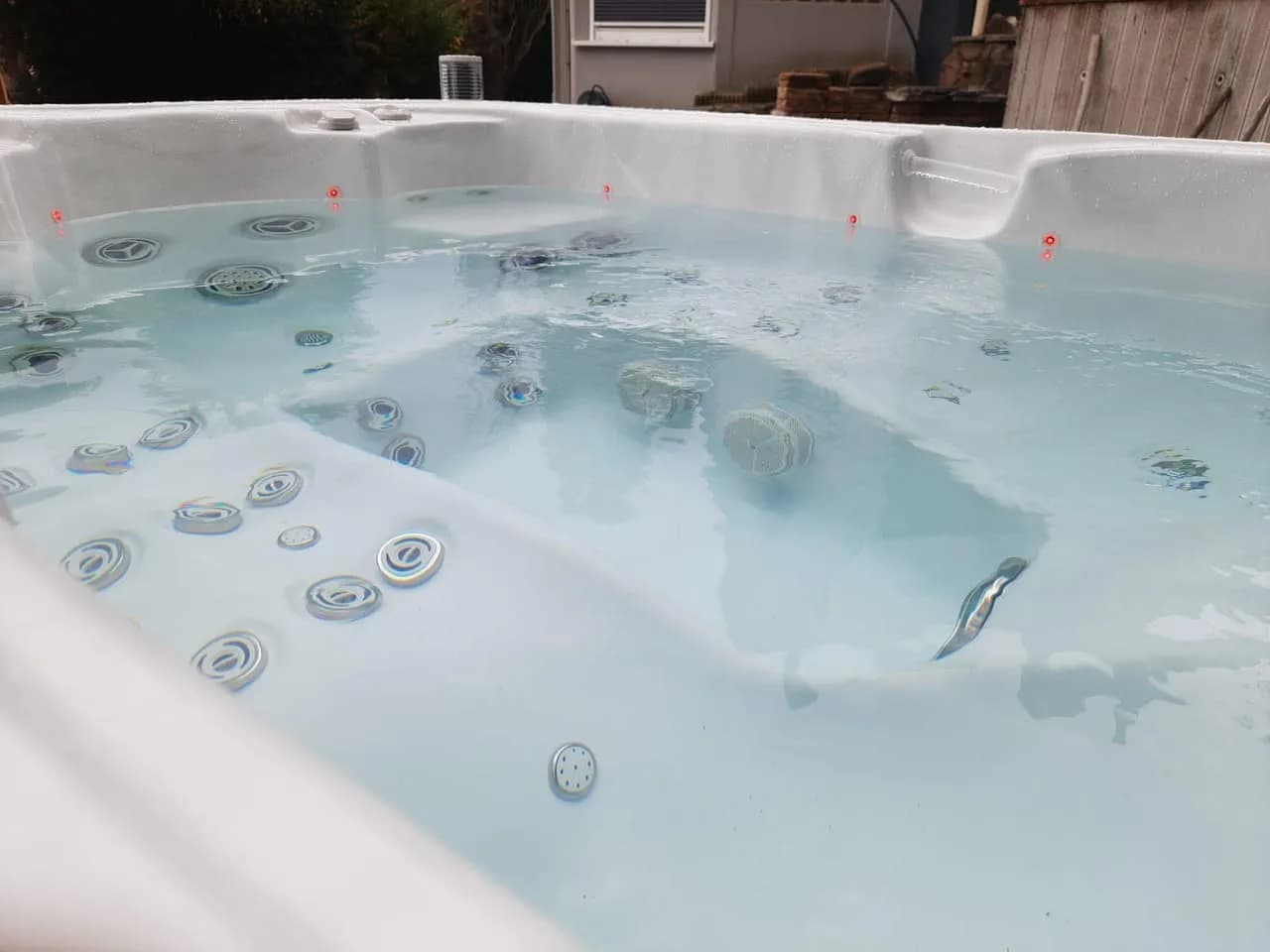 Installation d'un spa Tønsberg à Strasbourg, autre vue du chantier