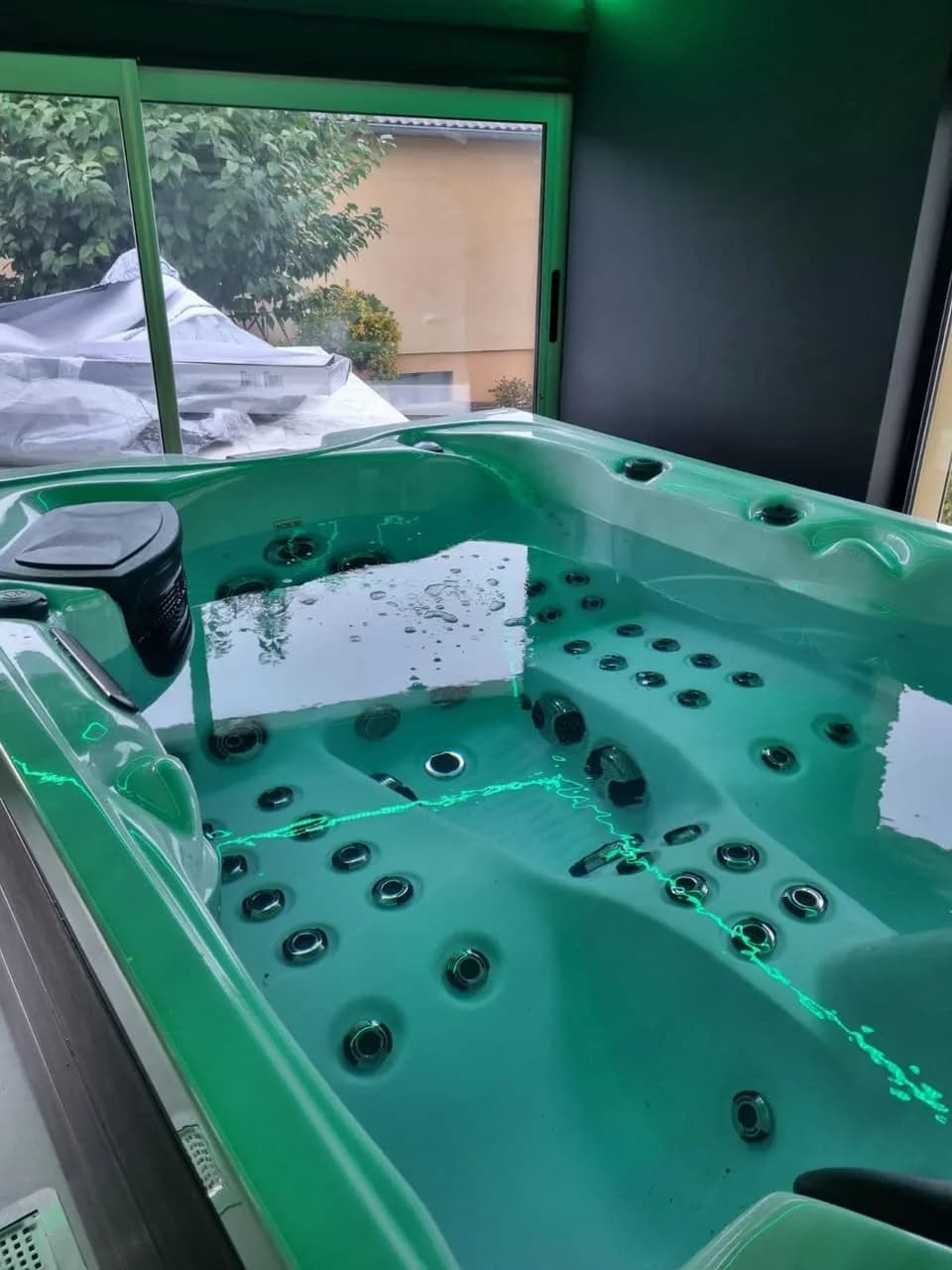 Installation d'un spa Topaz à Baldersheim, autre vue du chantier