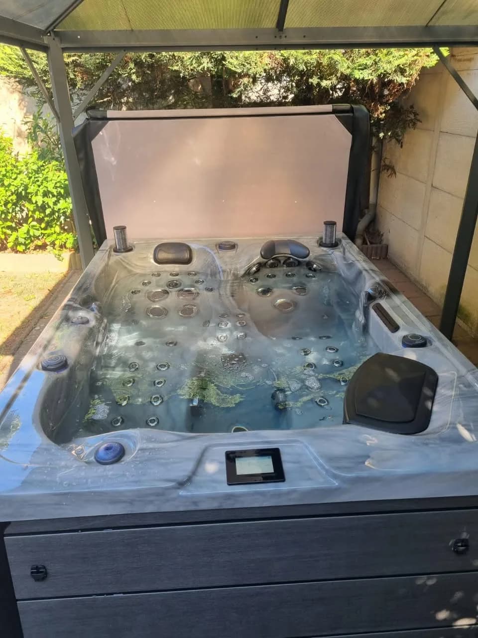 Installation d'un spa Topaz à Cernay, autre vue du chantier