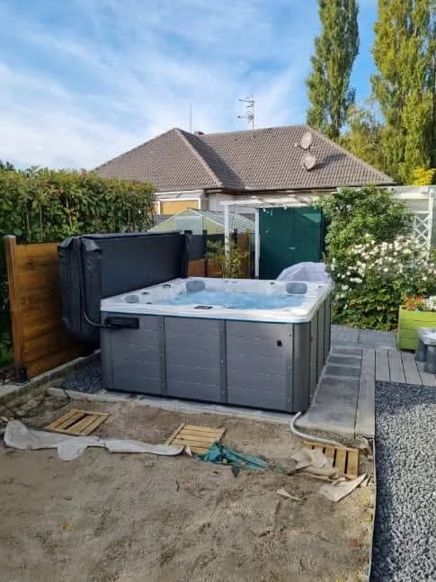 Installation d'un spa Toronto à Algolsheim, autre vue du chantier