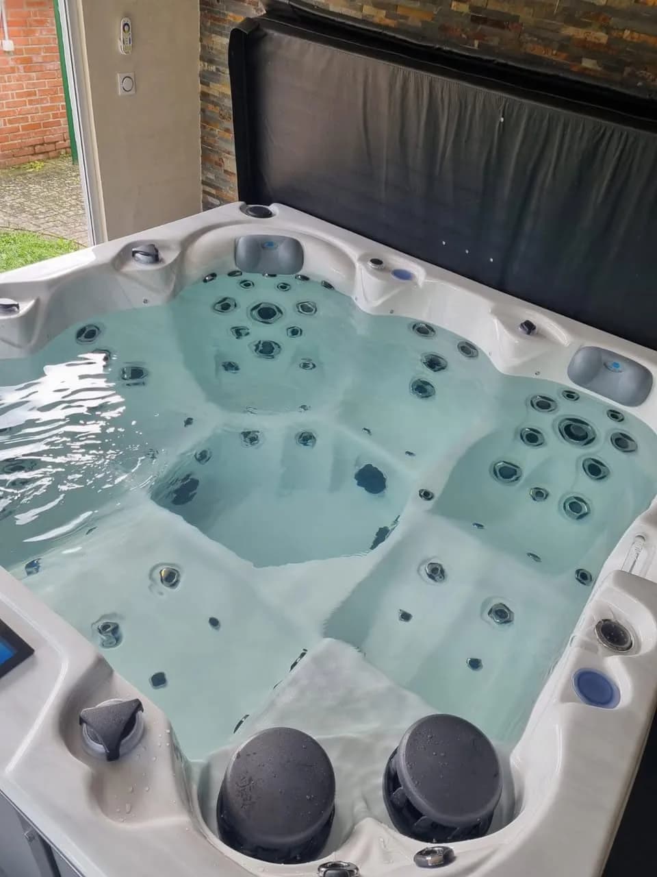 Installation d'un spa Toronto à Bissert, autre vue du chantier