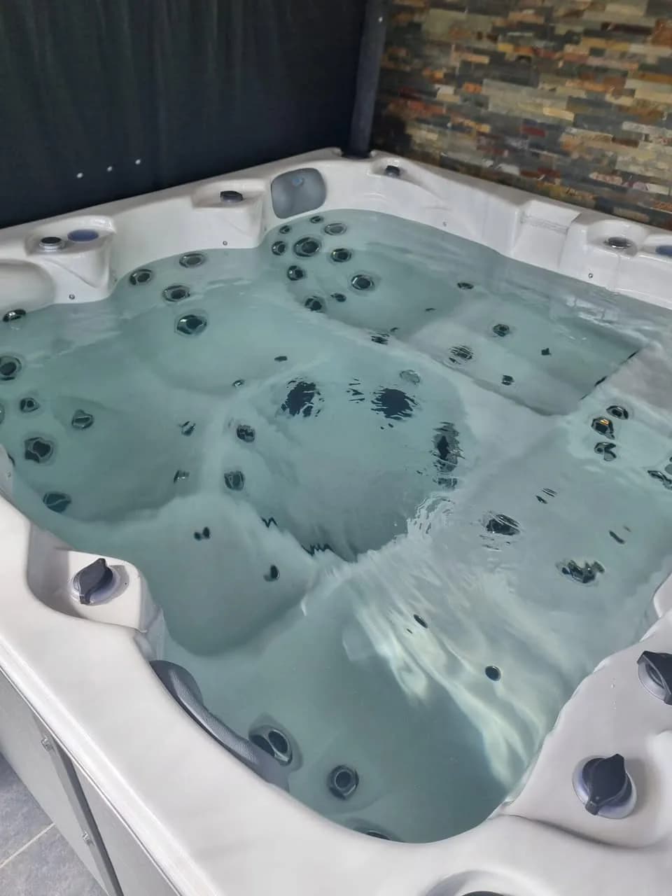 Installation d'un spa Toronto à Bissert, autre vue du chantier