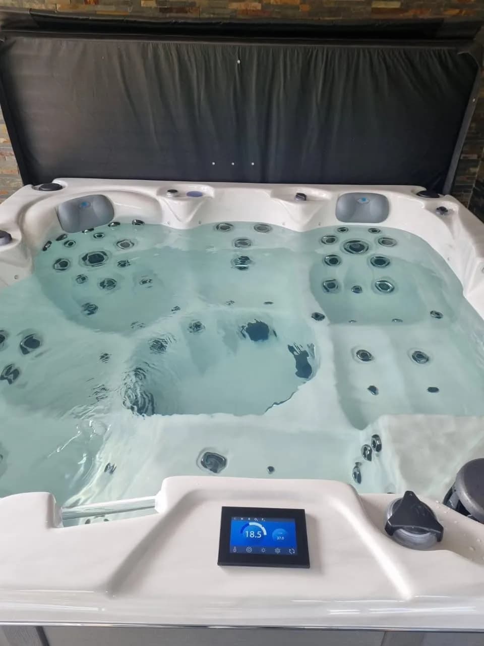 Installation d'un spa Toronto à Bissert, autre vue du chantier