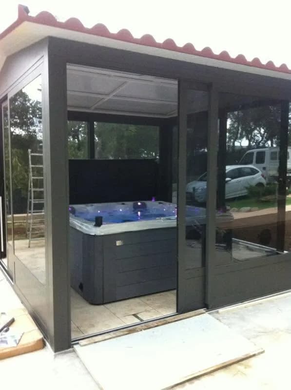 Installation d'un spa Toronto en Espagne, autre vue du chantier
