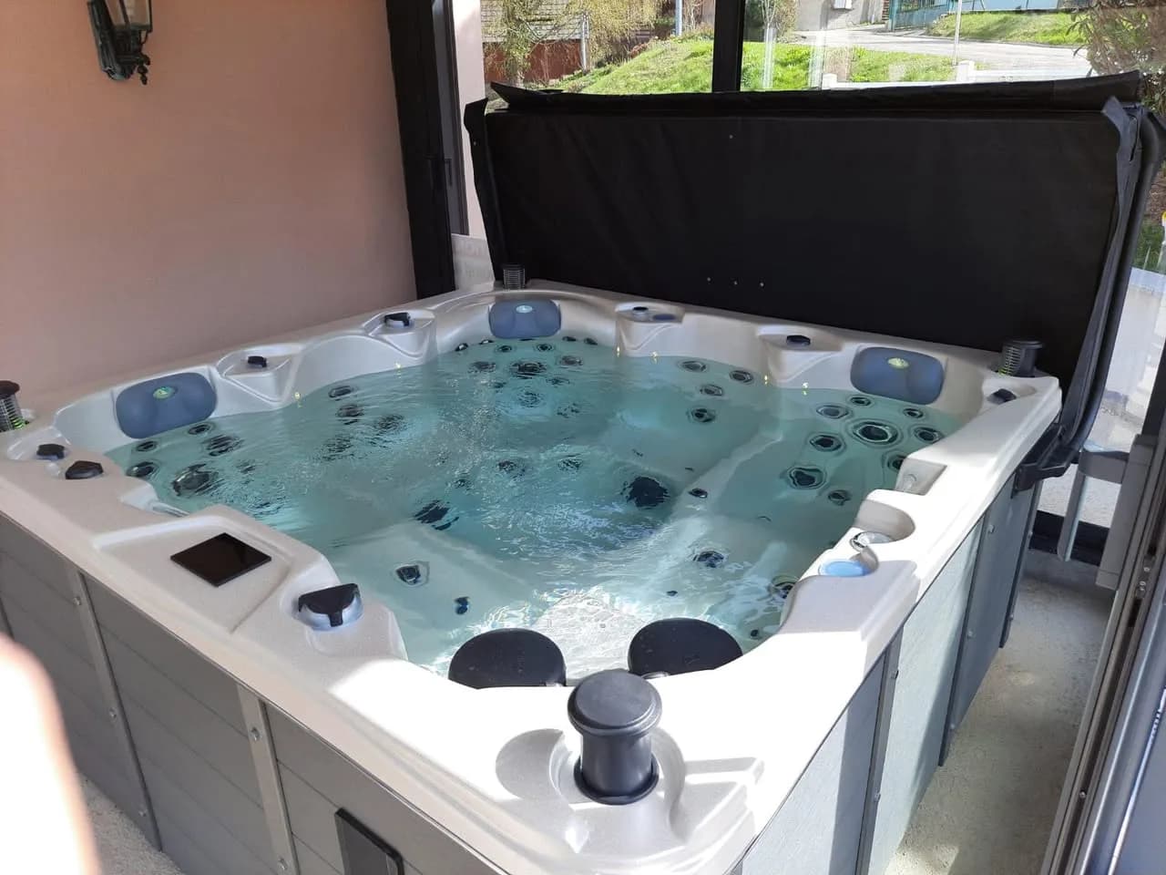 Installation d'un spa Toronto Full option à Lautenbach-Zell, autre vue du chantier