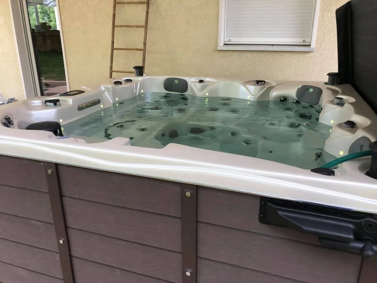 Installation d'un spa Toronto Full option, autre vue du chantier