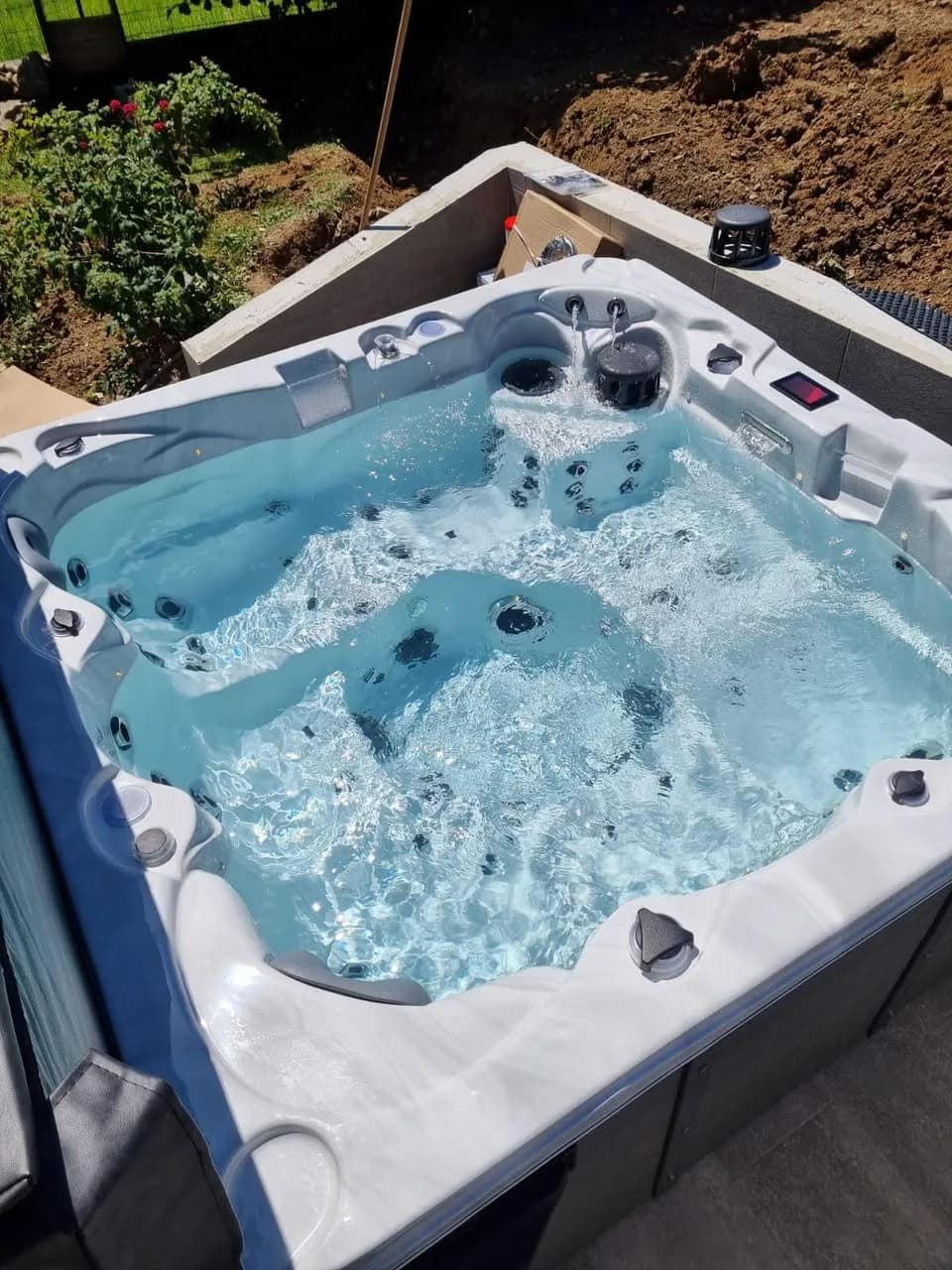 Installation d'un spa Toronto à Kleingoeft, autre vue du chantier
