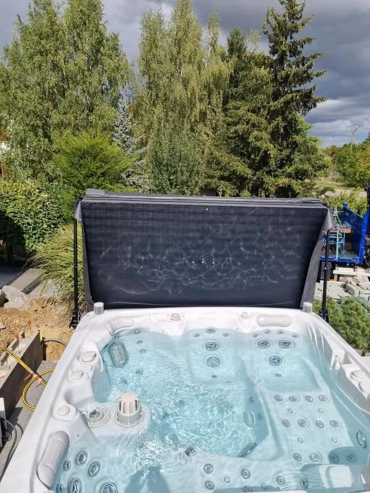 Installation d'un spa Tørrvika à Aspach-le-Bas, autre vue du chantier