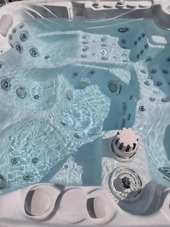Installation d'un spa Tørrvika à Aspach-le-Bas, autre vue du chantier