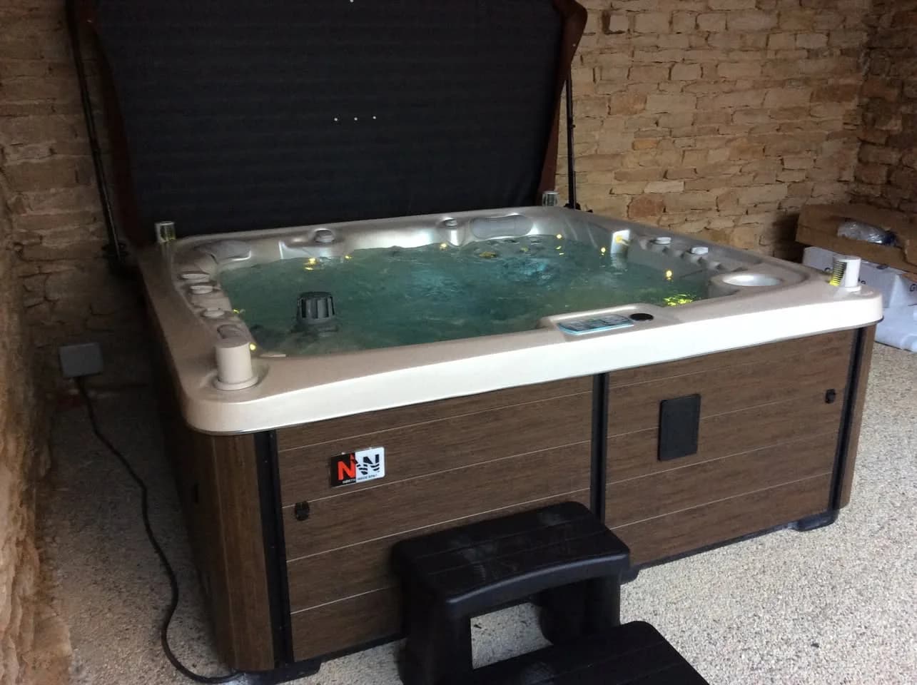 Installation d'un spa Tørrvika Full option, autre vue du chantier