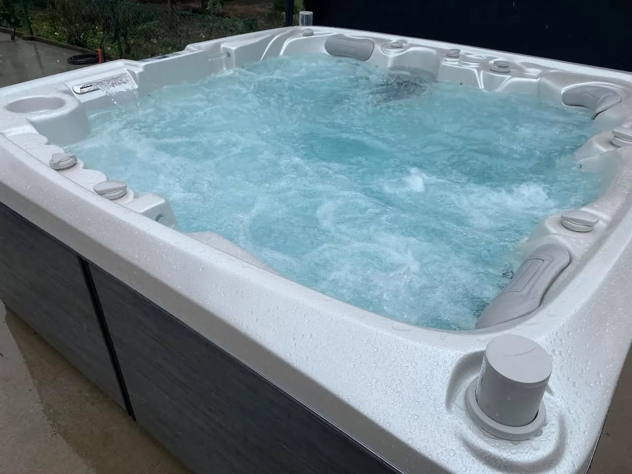 Installation d'un spa Tørrvika, autre vue du chantier