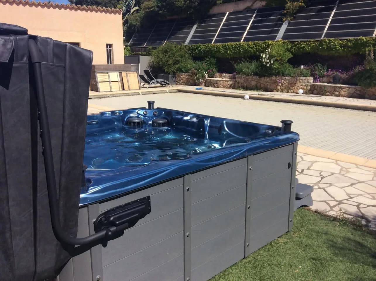 Installation d'un spa Vancouver à Agay, autre vue du chantier