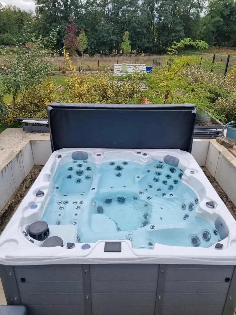 Installation d'un spa Vancouver à Andolsheim, autre vue du chantier