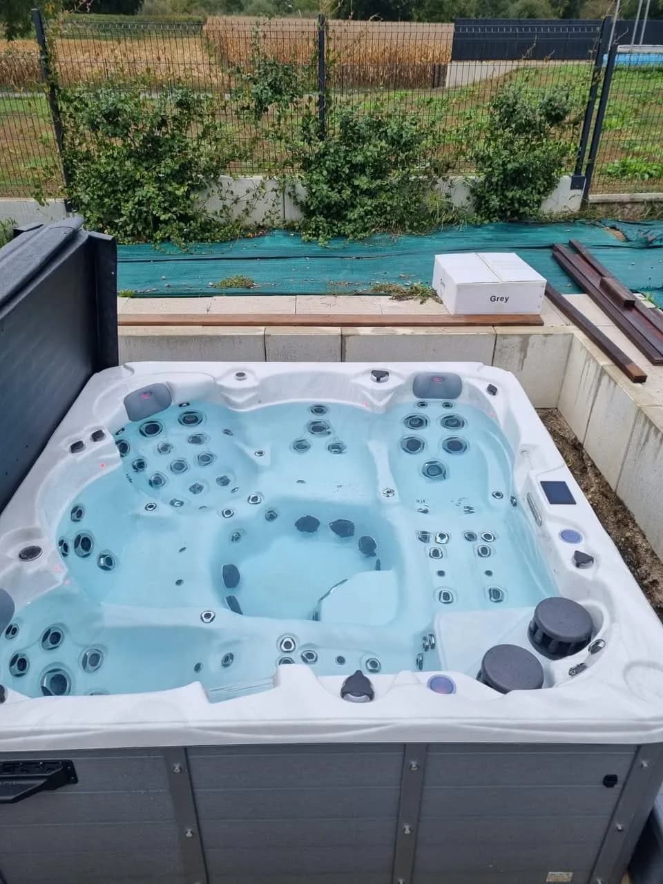 Installation d'un spa Vancouver à Andolsheim, autre vue du chantier
