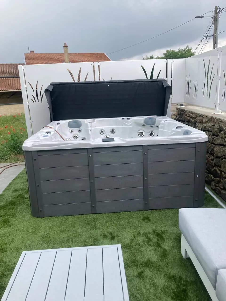 Installation d'un spa Vancouver à Annonay, autre vue du chantier