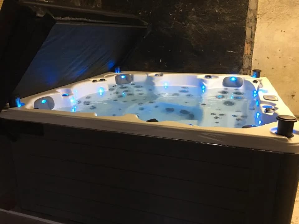 Installation d'un spa Vancouver à Aspach-le-Haut, autre vue du chantier