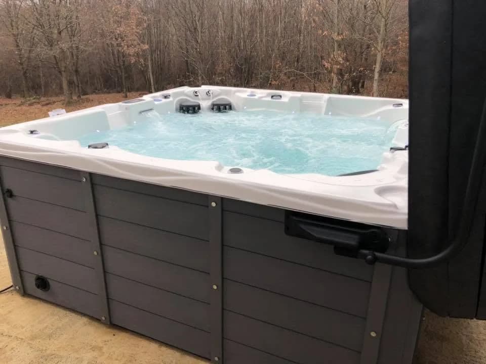 Installation d'un spa Vancouver à Bertrichamps, autre vue du chantier