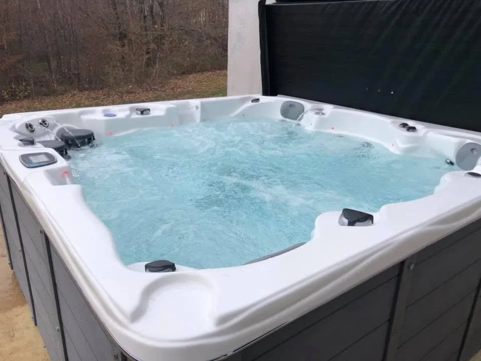 Installation d'un spa Vancouver à Bertrichamps, autre vue du chantier