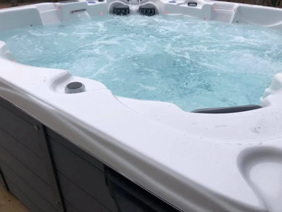 Installation d'un spa Vancouver à Bertrichamps, autre vue du chantier