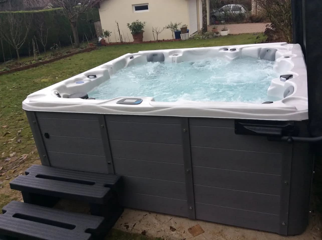 Installation d'un spa Vancouver à Cessy, autre vue du chantier