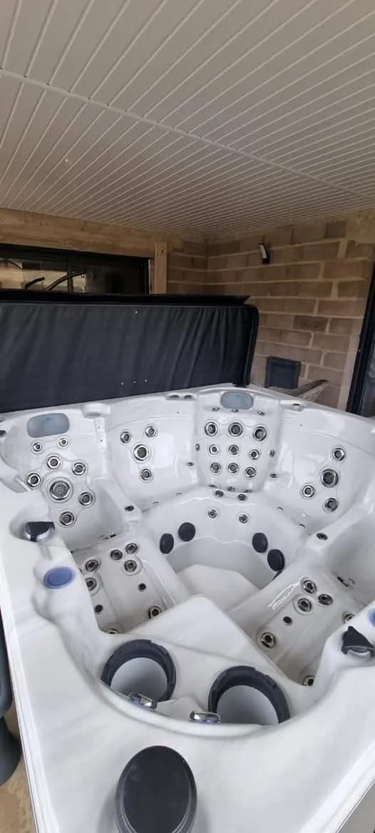 Installation d'un spa Vancouver à Champey-sur-Moselle, autre vue du chantier