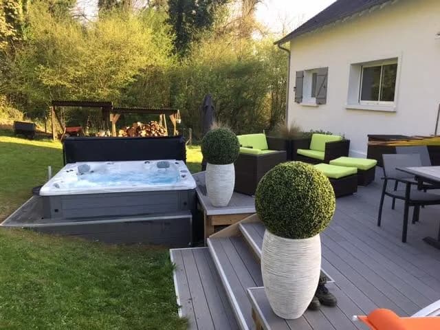 Installation d'un spa Vancouver dans le Val-d'Oise, autre vue du chantier