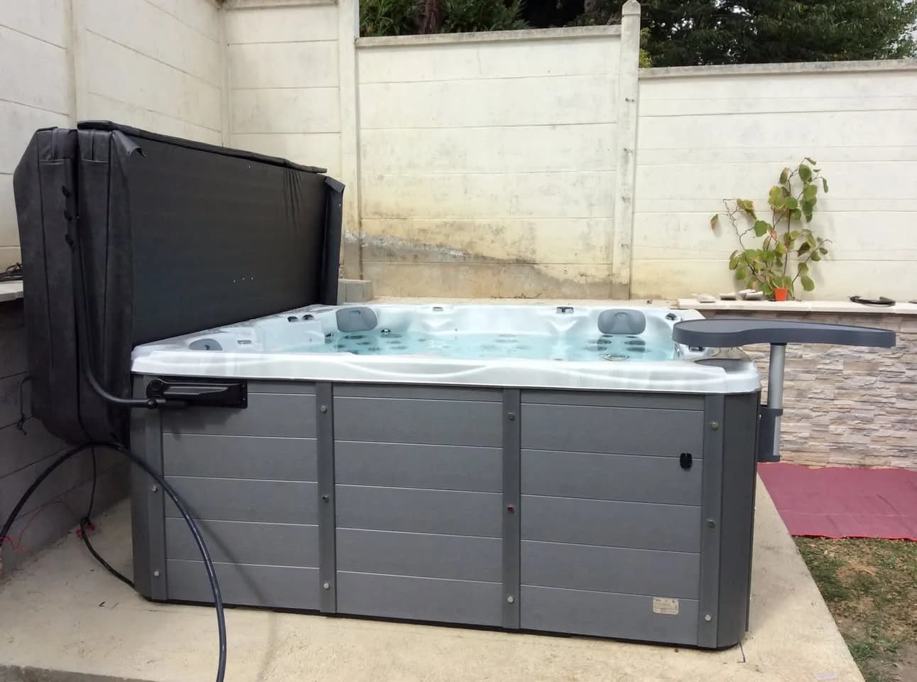 Installation d'un spa Vancouver dans les Ardennes, autre vue du chantier