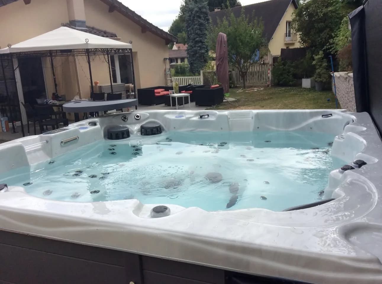 Installation d'un spa Vancouver dans les Ardennes, autre vue du chantier