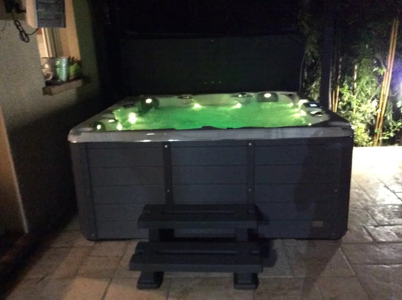 Installation d'un spa Vancouver dans les Yvelines, autre vue du chantier