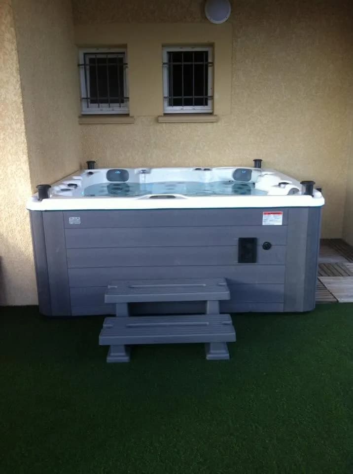 Installation d'un spa Vancouver en Haute-Garonne, autre vue du chantier