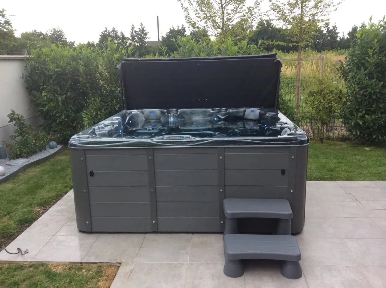 Installation d'un spa Vancouver à Ferrières-en-Brie, autre vue du chantier