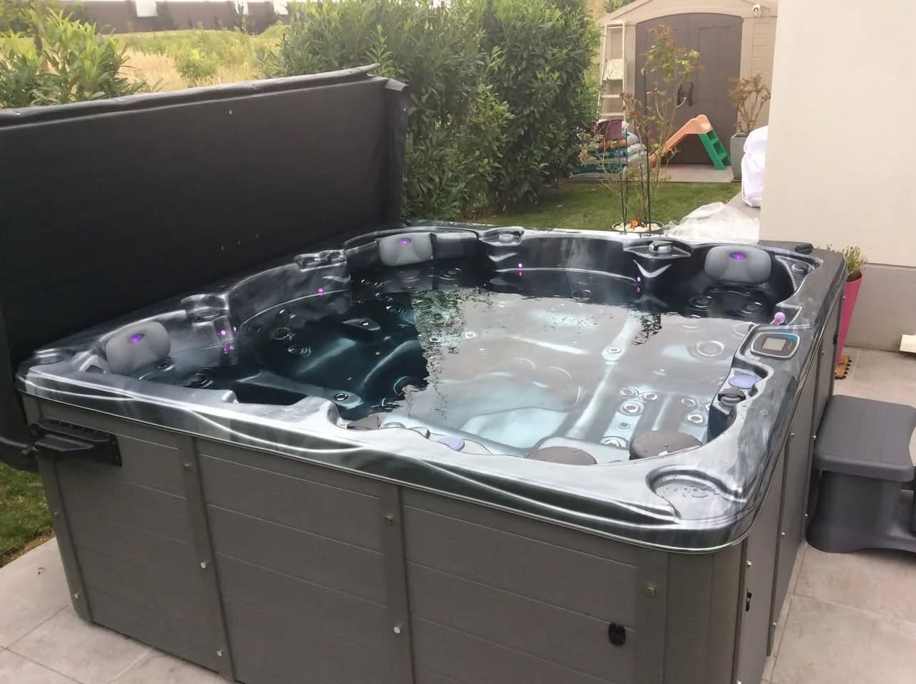 Installation d'un spa Vancouver à Ferrières-en-Brie, autre vue du chantier