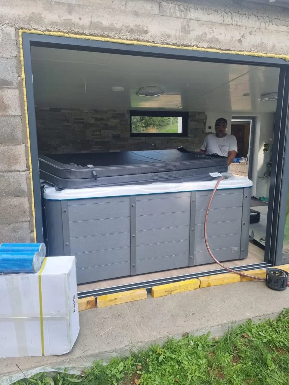 Installation d'un spa Vancouver à Fréconrupt, autre vue du chantier