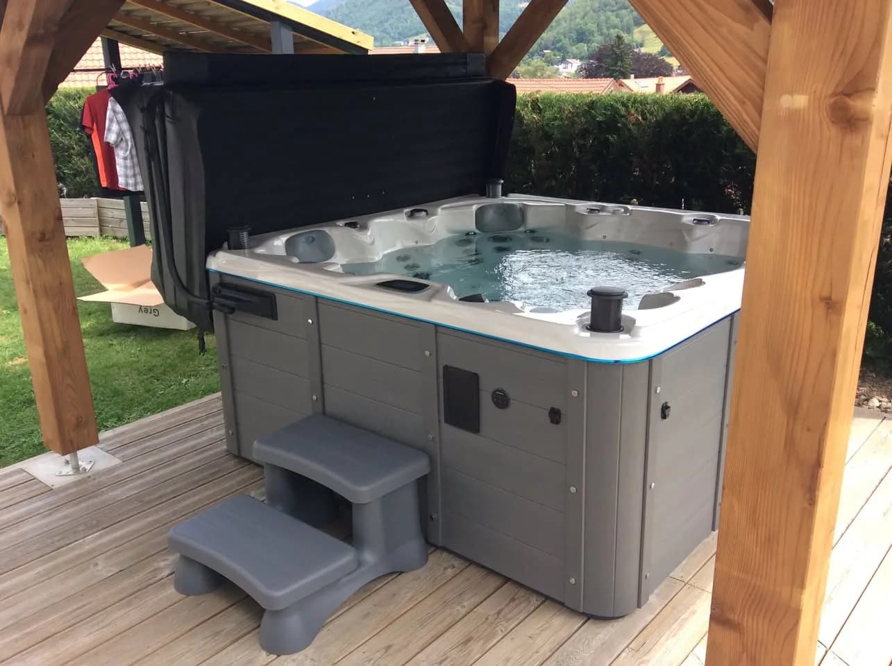 Installation d'un spa Vancouver Full option à Bussang, autre vue du chantier