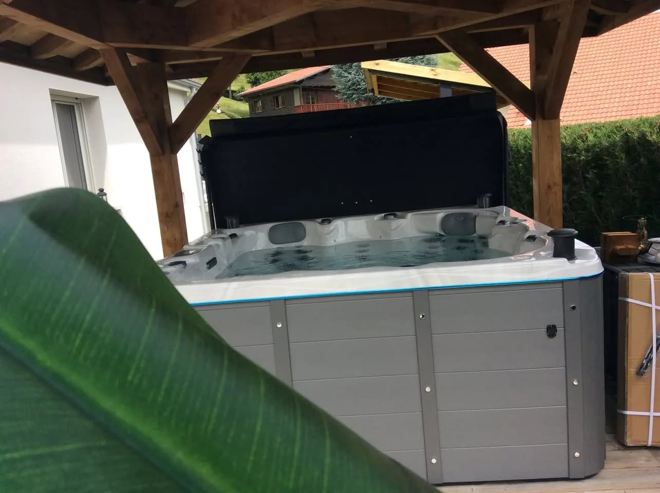 Installation d'un spa Vancouver Full option à Bussang, autre vue du chantier