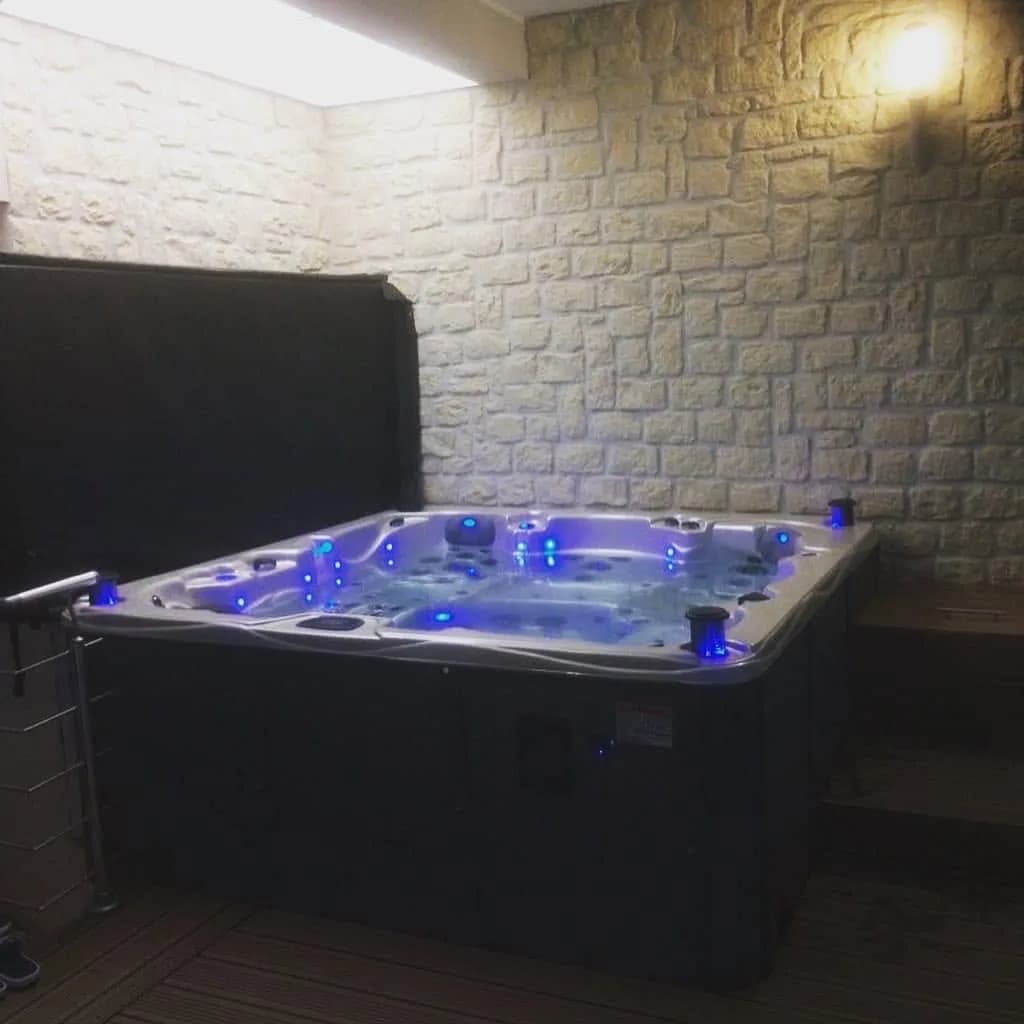Installation d'un spa Vancouver Full option dans l'Aisne, autre vue du chantier