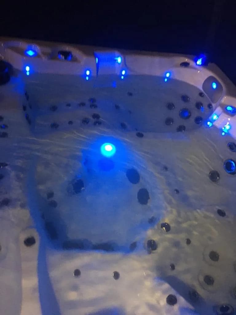 Installation d'un spa Vancouver Full option en Haute-Savoie, autre vue du chantier