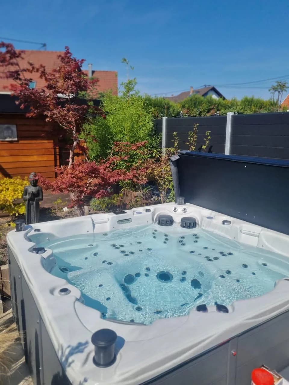 Installation d'un spa Vancouver Full option à Gambsheim, autre vue du chantier