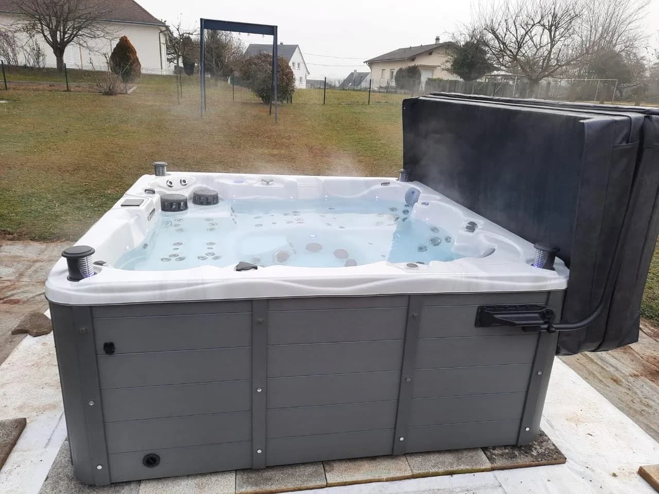 Installation d'un spa Vancouver Full option à Morschwiller-le-Bas, autre vue du chantier