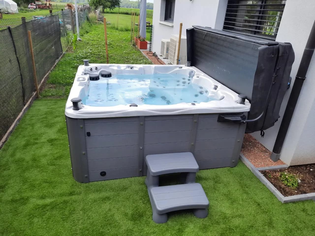 Installation d'un spa Vancouver Full option à Riedwihr, autre vue du chantier