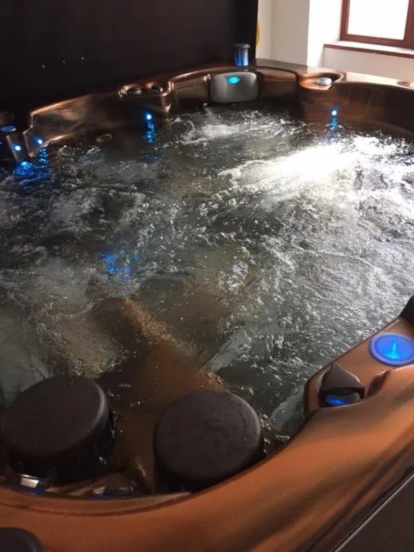 Installation d'un spa Vancouver Full option à Thann, autre vue du chantier