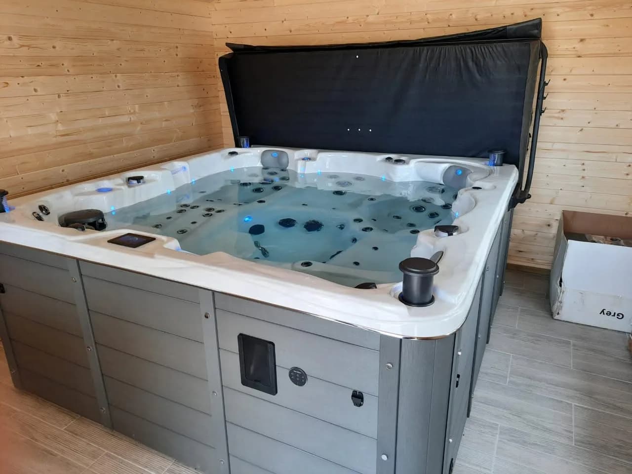 Installation d'un spa Vancouver Full option à Wittenheim, autre vue du chantier